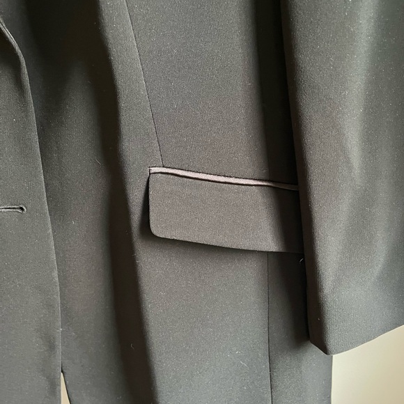 Gorgeous two-piece pantsuit with blazer and long skirt - Picture 7 of 8